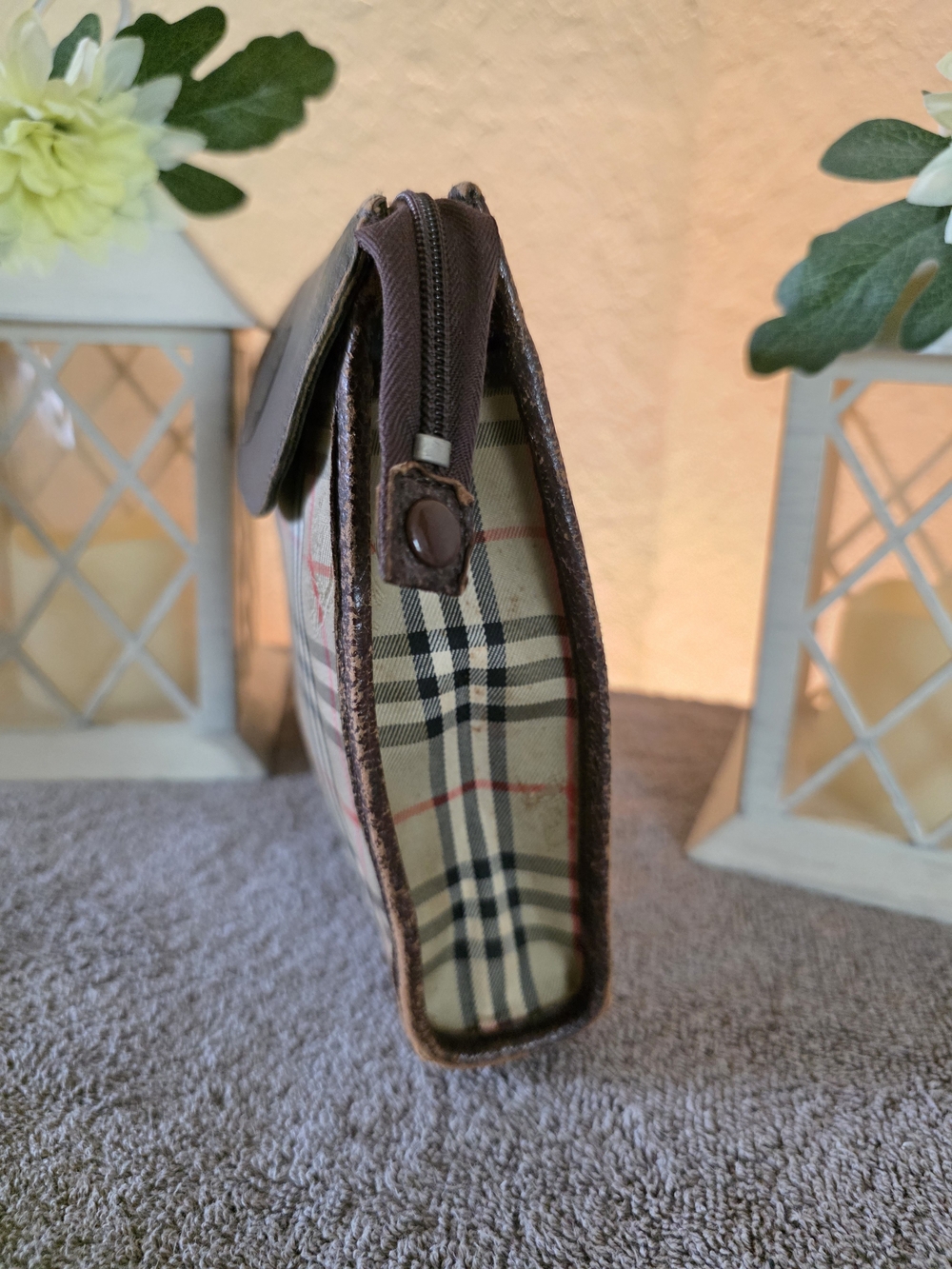 Burberry Beige Plaid Toiletry Pouch with Brown Leather Flap - Picture 4 of 7